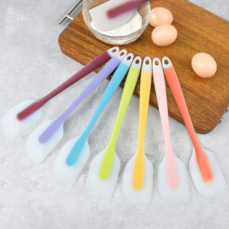 Kitchen Baking Must Haves - 2 사이즈 유연한 실리콘 스크레이퍼 내열성